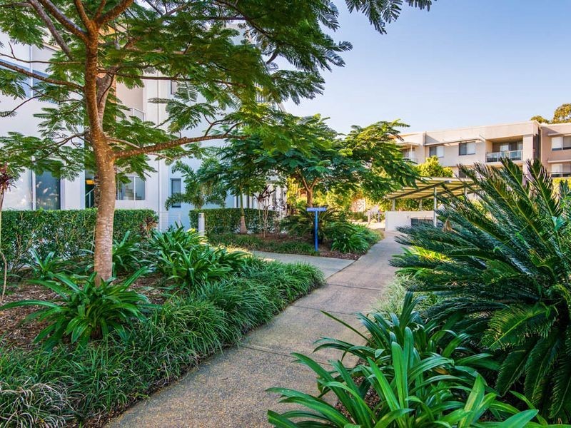 514/66 Sickle Avenue, Hope Island QLD 4212