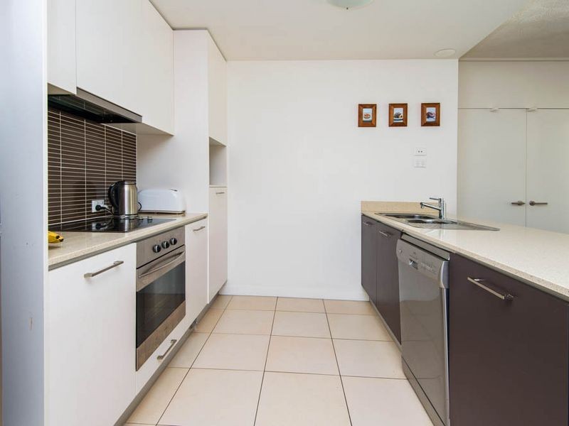 514/66 Sickle Avenue, Hope Island QLD 4212