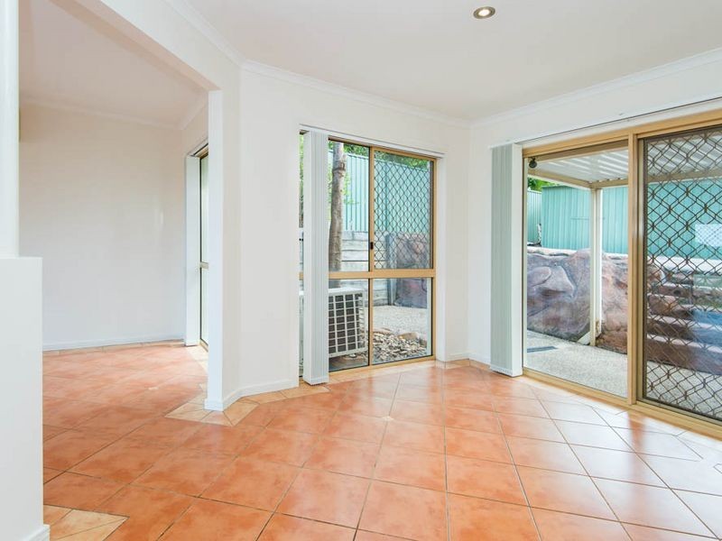 22 Footscray Court, Arundel QLD 4214