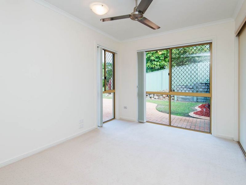 22 Footscray Court, Arundel QLD 4214