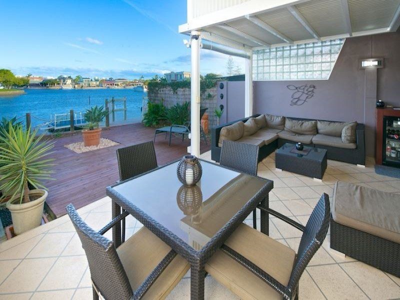 1/20 Margaroola Avenue, Biggera Waters QLD 4216