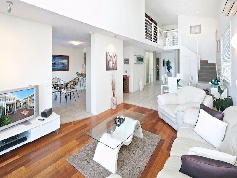 1/20 Margaroola Avenue, Biggera Waters QLD 4216