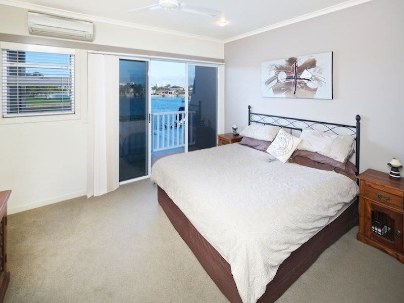 1/20 Margaroola Avenue, Biggera Waters QLD 4216