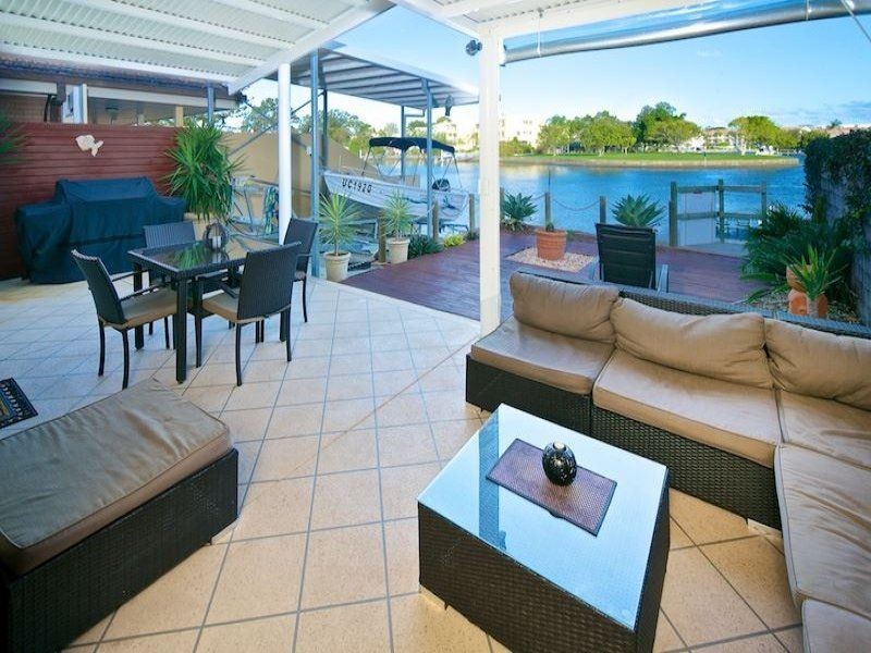 1/20 Margaroola Avenue, Biggera Waters QLD 4216