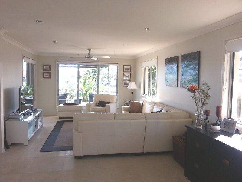33 Columbus Drive, Hollywell QLD 4216