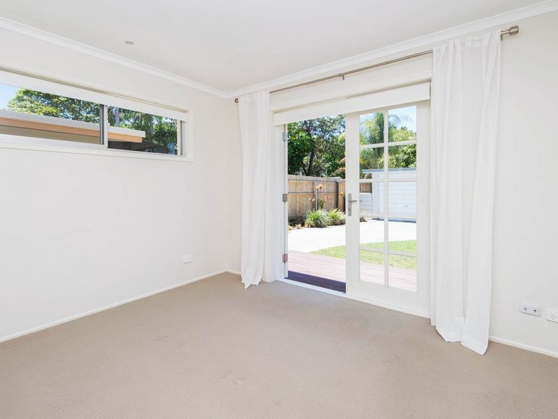 37 Mungera Street, Runaway Bay QLD 4216