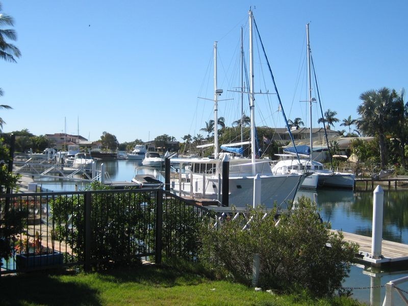 25 O’Grady Drive, Paradise Point QLD 4216
