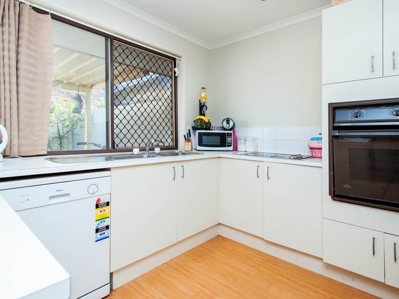 2/23 Kangaroo Avenue, Coombabah QLD 4216