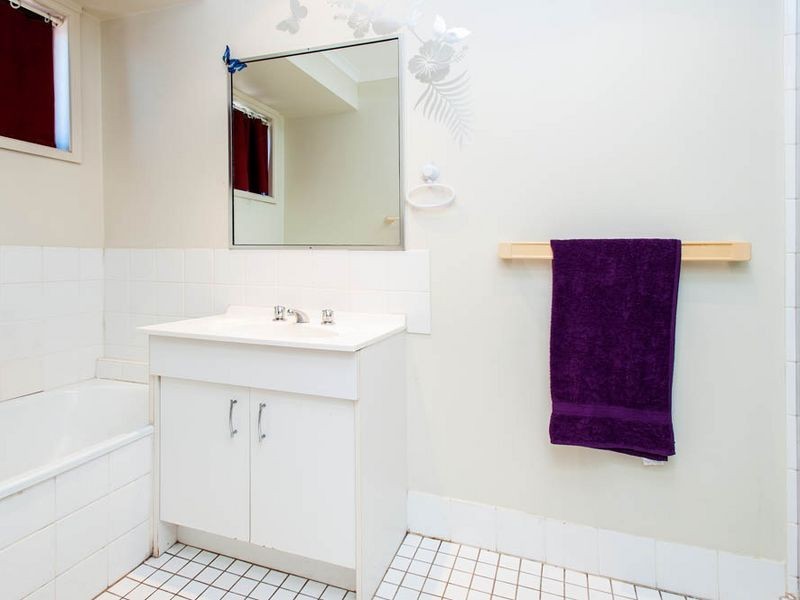 2/23 Kangaroo Avenue, Coombabah QLD 4216