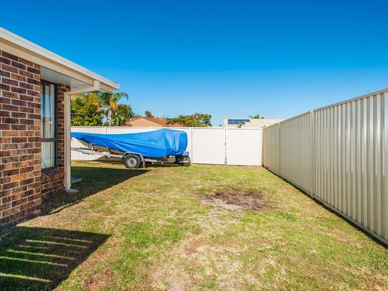 2/23 Kangaroo Avenue, Coombabah QLD 4216