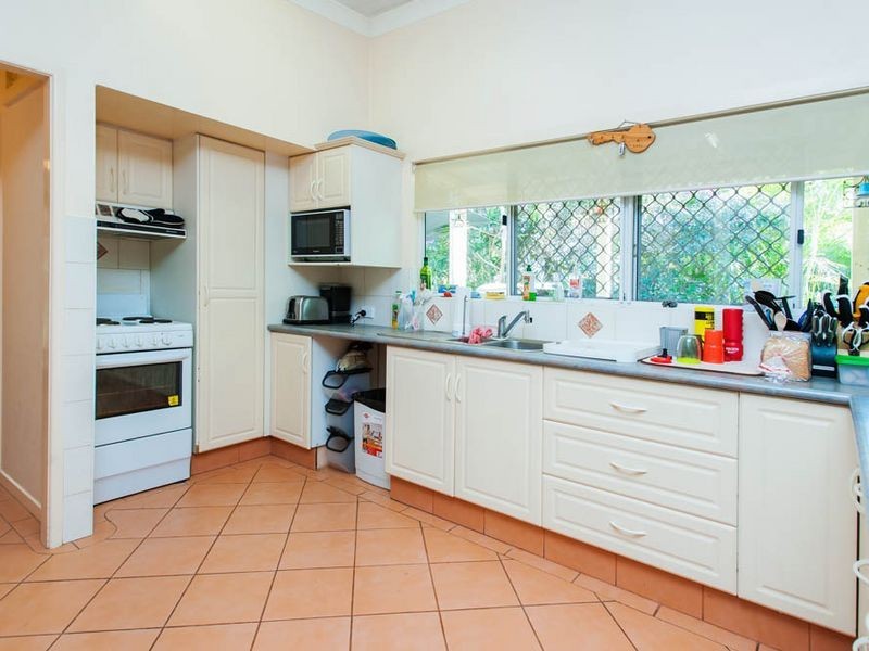 12 Wynflo Street, Labrador QLD 4215