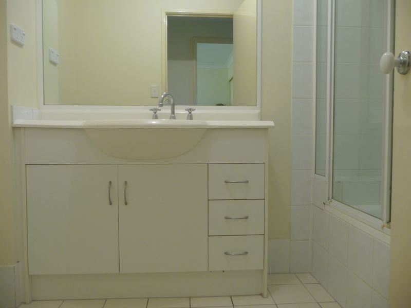 3/183 Goverment Road, Labrador QLD 4215