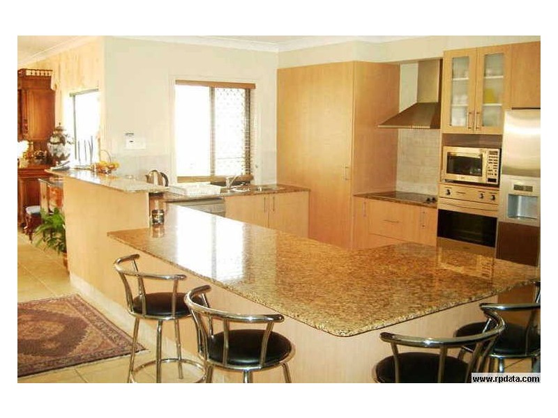 535 Oyster Cove Promenade, Helensvale QLD 4212