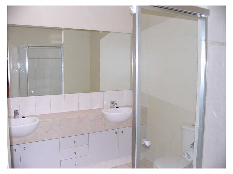 535 Oyster Cove Promenade, Helensvale QLD 4212