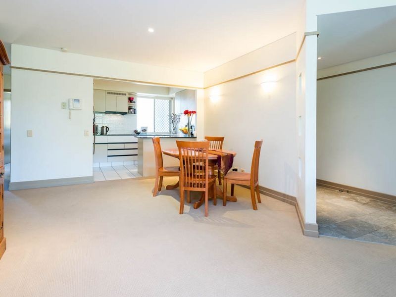 23/76 Chichester Drive, Arundel QLD 4214