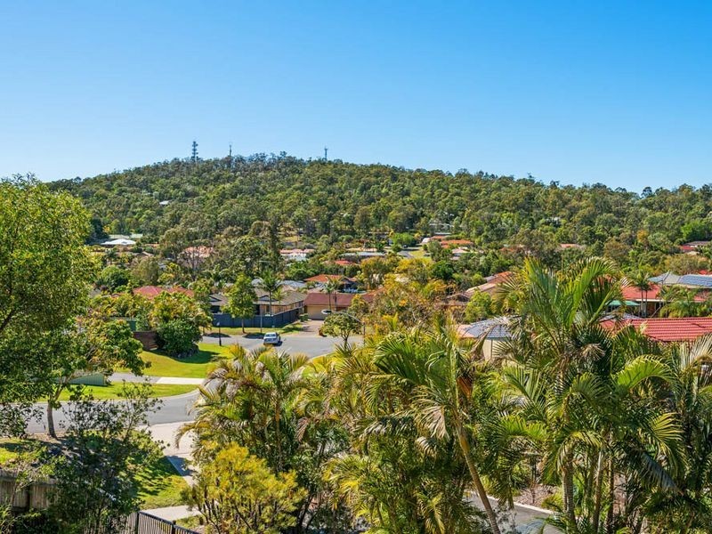 8 Buddy Holly Close, Parkwood QLD 4214