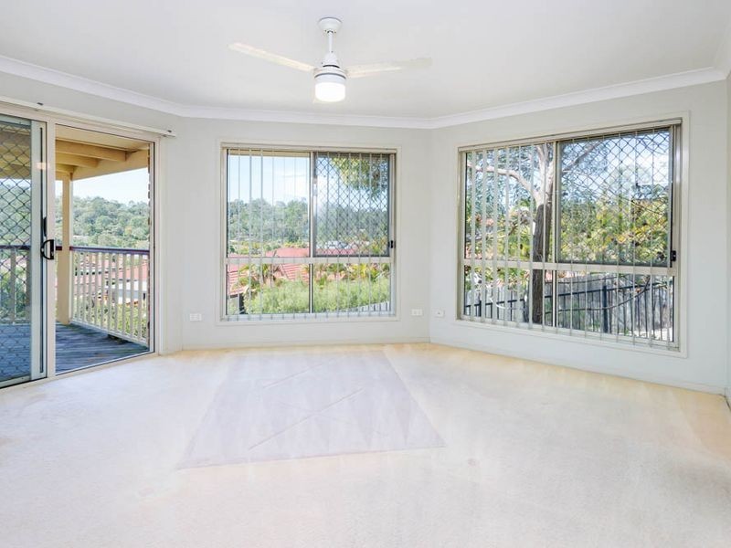 8 Buddy Holly Close, Parkwood QLD 4214