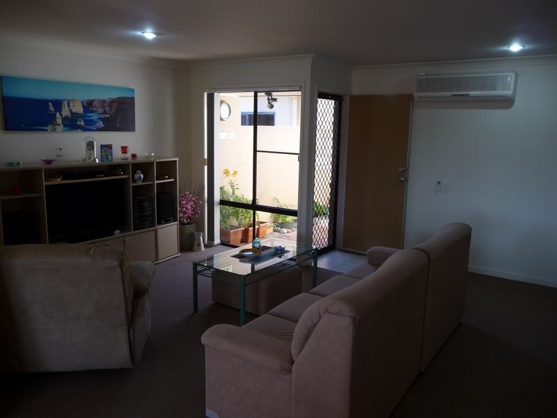 85/24 Amsonia Court, Arundel QLD 4214