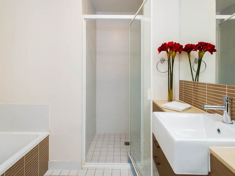 911/66 Sickle Avenue, Hope Island QLD 4212