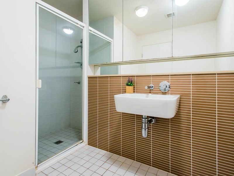 911/66 Sickle Avenue, Hope Island QLD 4212