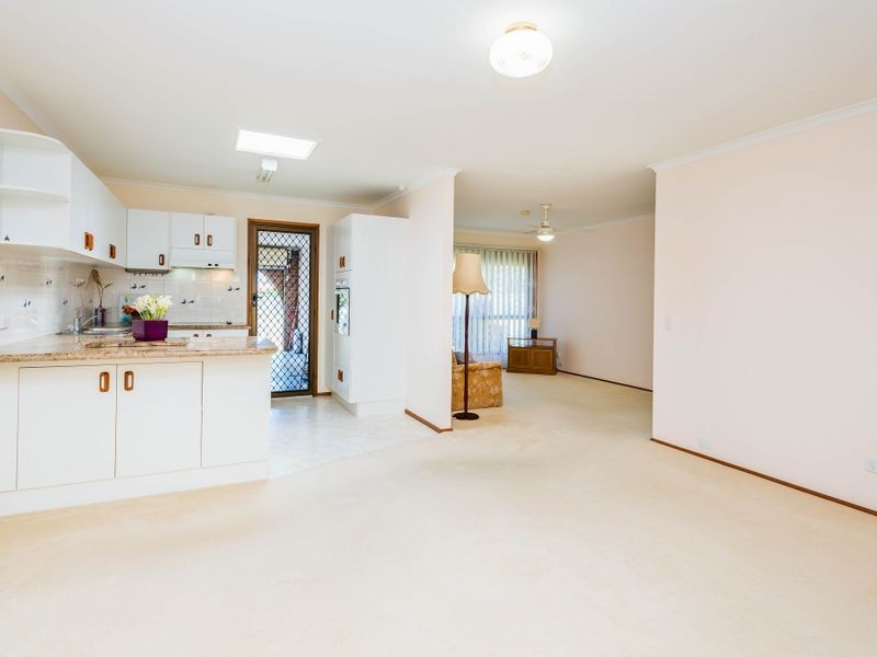 2/92 Kangaroo Avenue, Coombabah QLD 4216