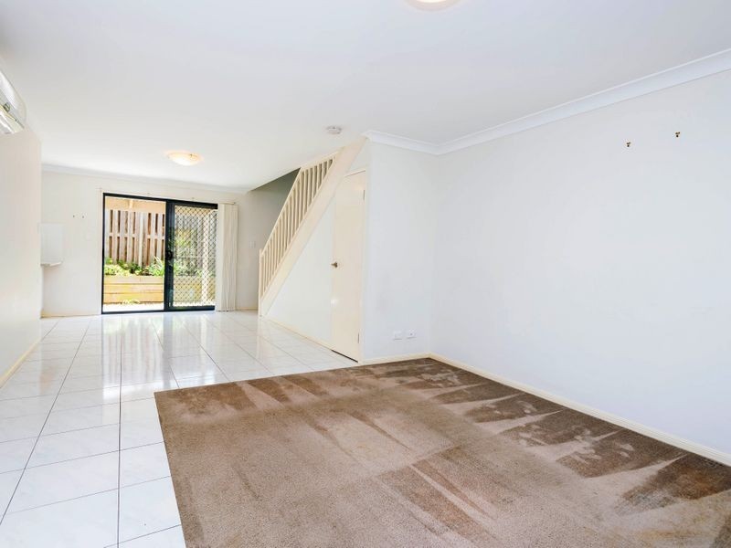 1/26 Witheren Circuit, Pacific Pines QLD 4211