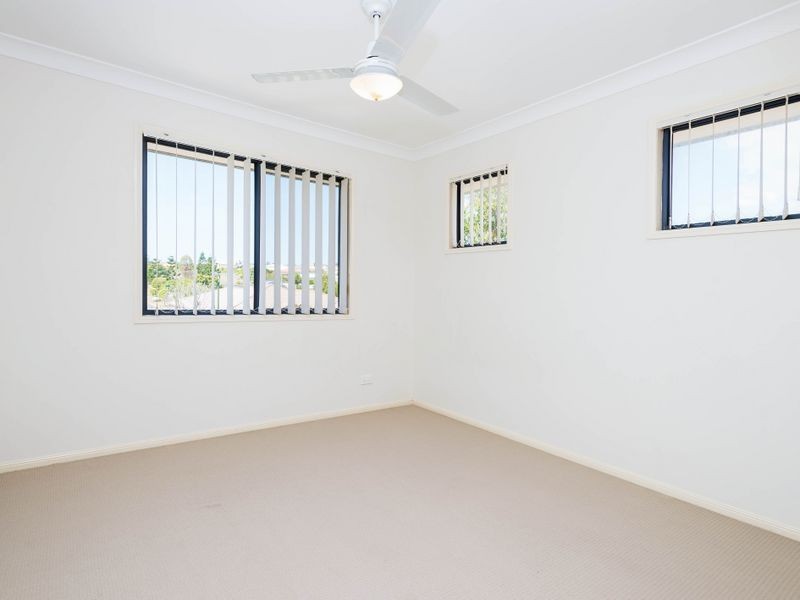 1/26 Witheren Circuit, Pacific Pines QLD 4211