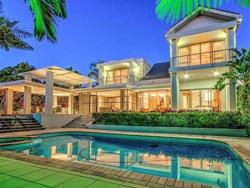 7008 RIVERVIEW CRESCENT, Sanctuary Cove QLD 4212