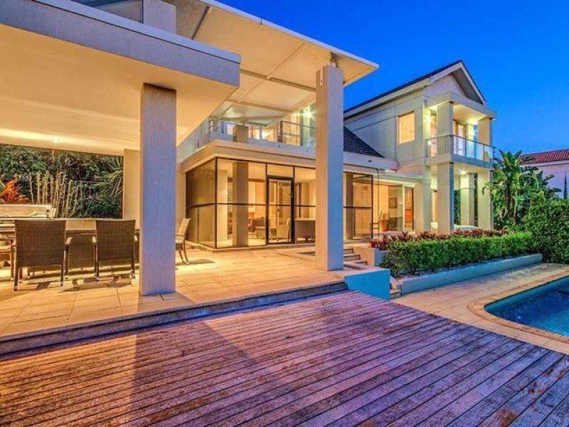 7008 RIVERVIEW CRESCENT, Sanctuary Cove QLD 4212