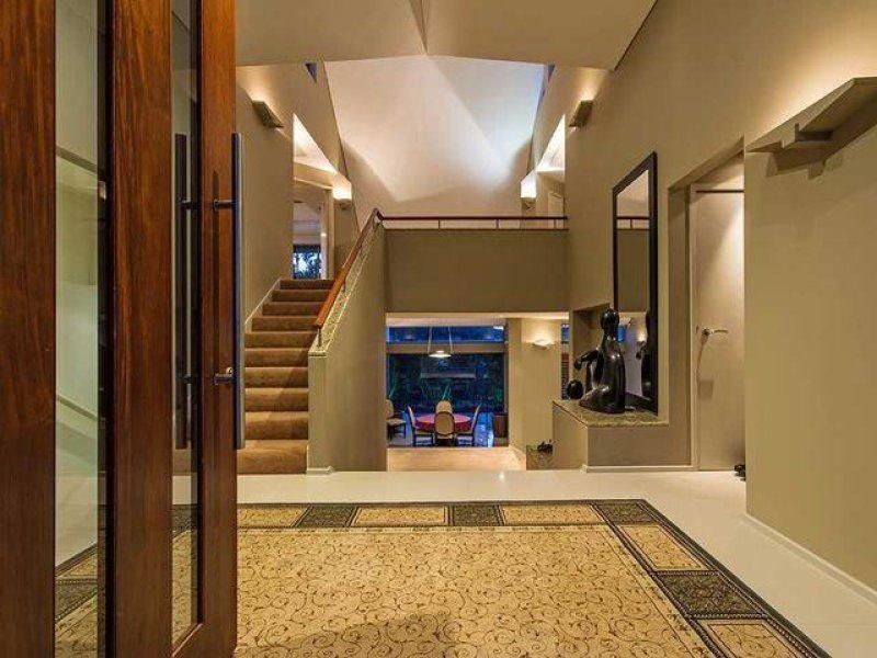 7008 RIVERVIEW CRESCENT, Sanctuary Cove QLD 4212