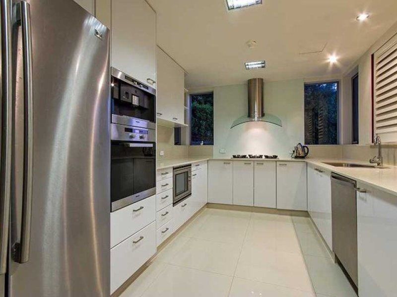 7008 RIVERVIEW CRESCENT, Sanctuary Cove QLD 4212