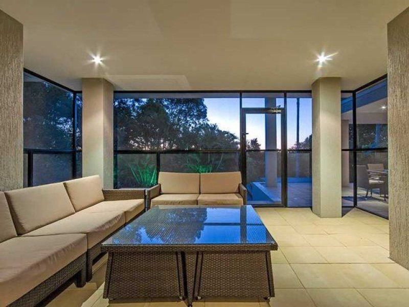 7008 RIVERVIEW CRESCENT, Sanctuary Cove QLD 4212