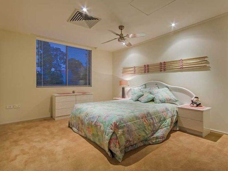 7008 RIVERVIEW CRESCENT, Sanctuary Cove QLD 4212