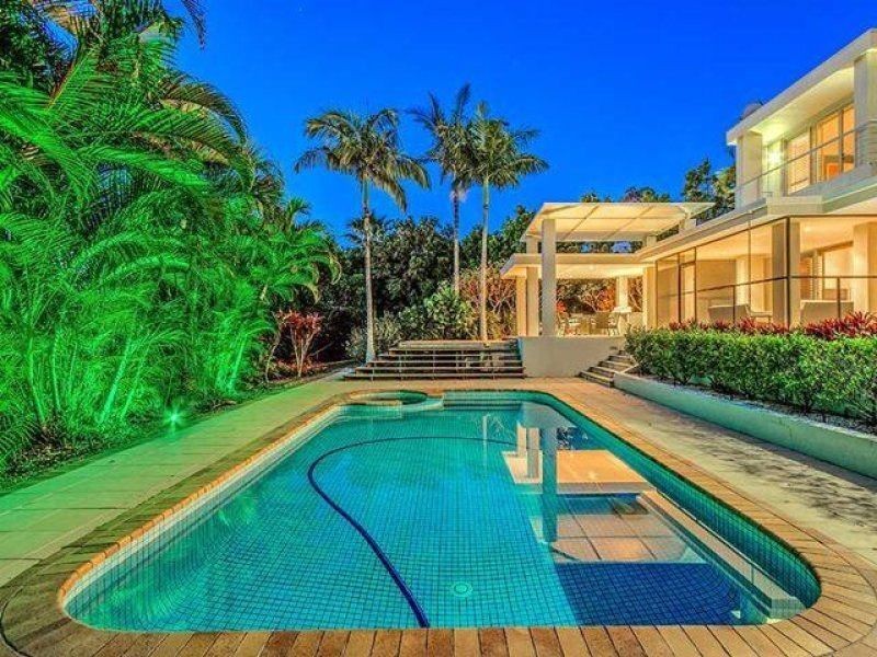 7008 RIVERVIEW CRESCENT, Sanctuary Cove QLD 4212