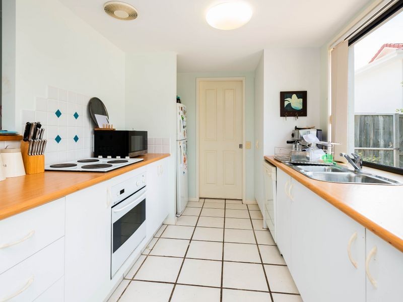 5/43 Myola Court, Coombabah QLD 4216
