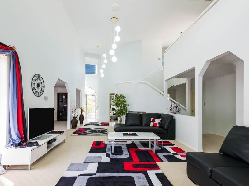 66 Pebble Beach Drive, Runaway Bay QLD 4216