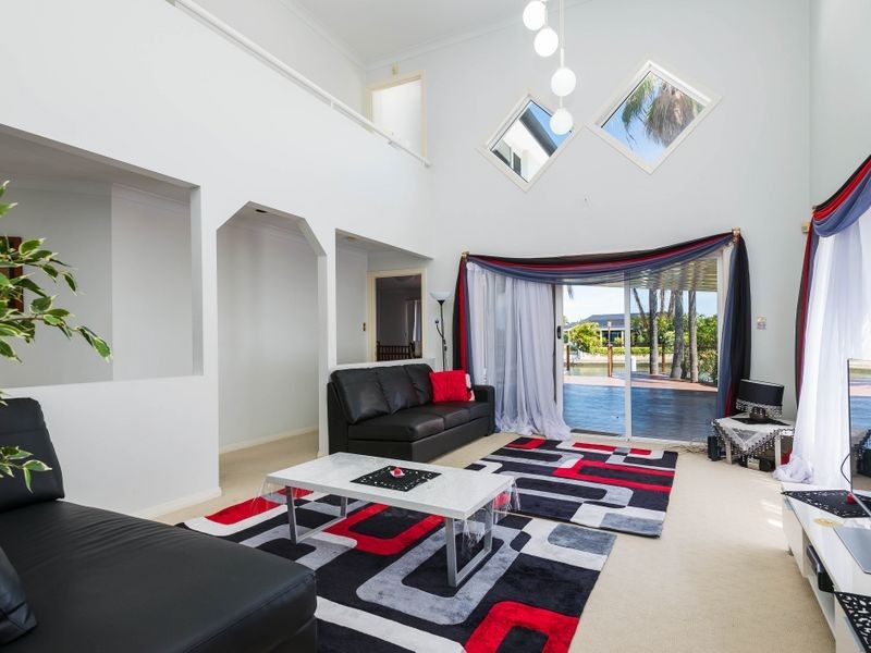 66 Pebble Beach Drive, Runaway Bay QLD 4216