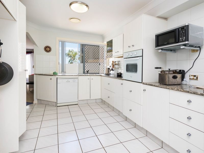 66 Pebble Beach Drive, Runaway Bay QLD 4216