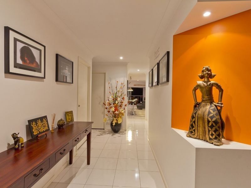 11 Casuarina Way, Helensvale QLD 4212