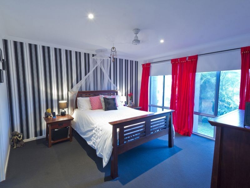 11 Casuarina Way, Helensvale QLD 4212