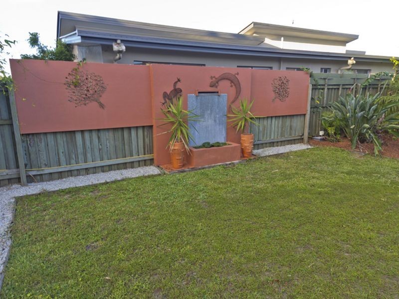 11 Casuarina Way, Helensvale QLD 4212