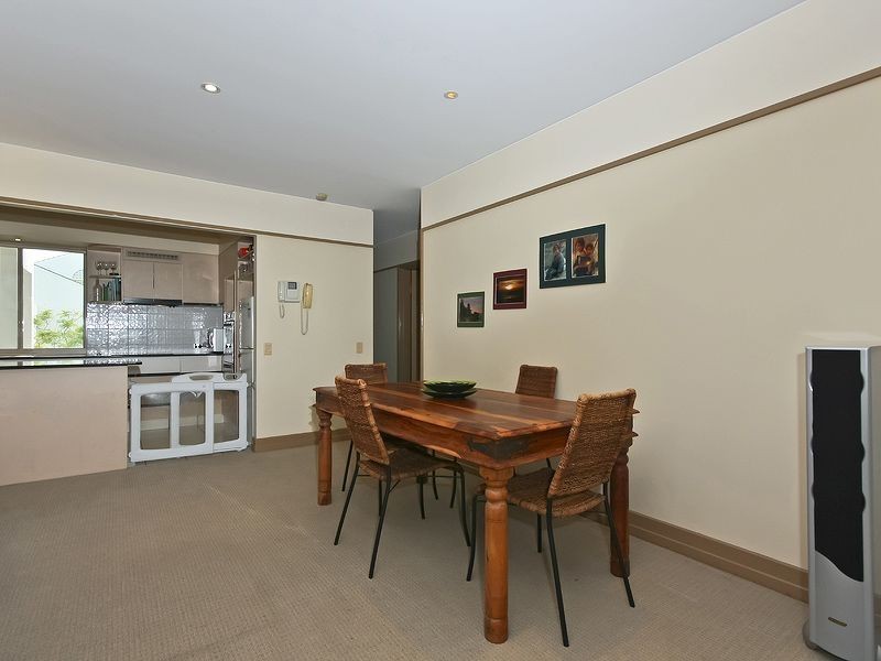 24/76 Chichester Drive, Arundel QLD 4214