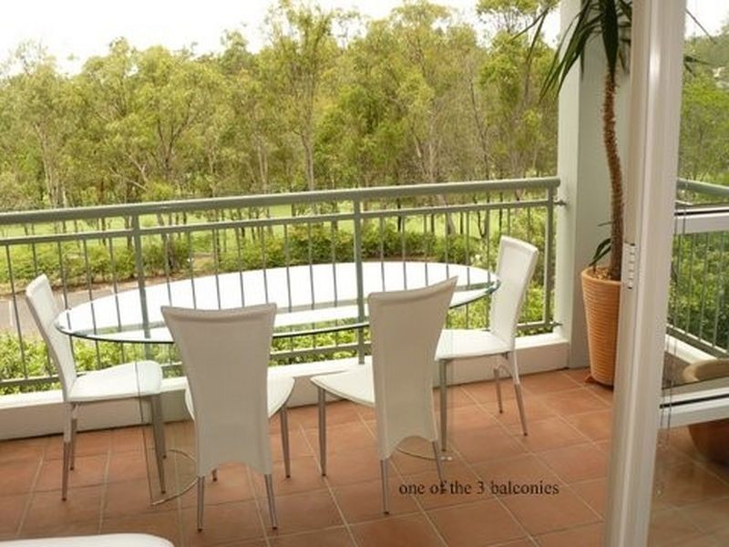 27/76 Chichester Drive, Arundel QLD 4214