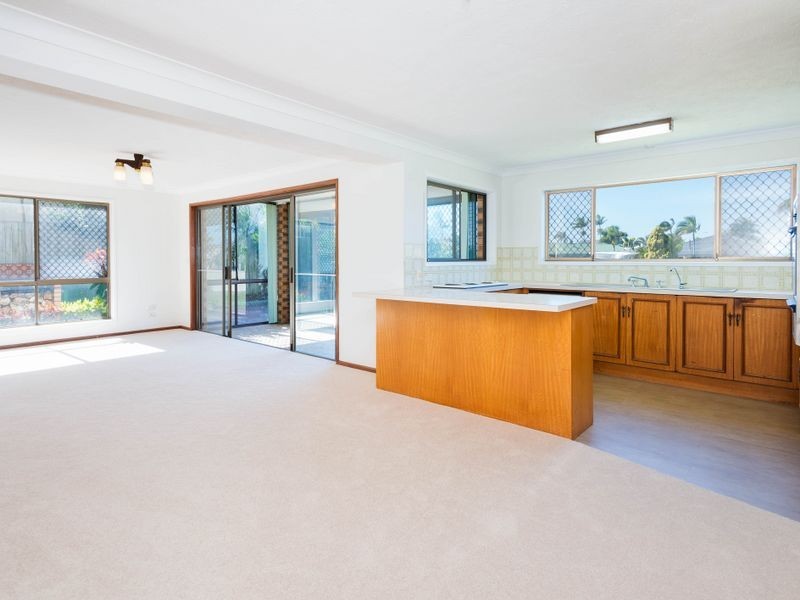 1/109 Bayview Street, Runaway Bay QLD 4216