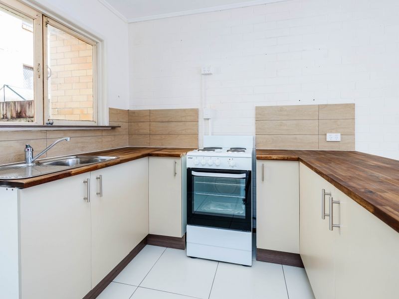 2/10 Thomas Drive, Surfers Paradise QLD 4217