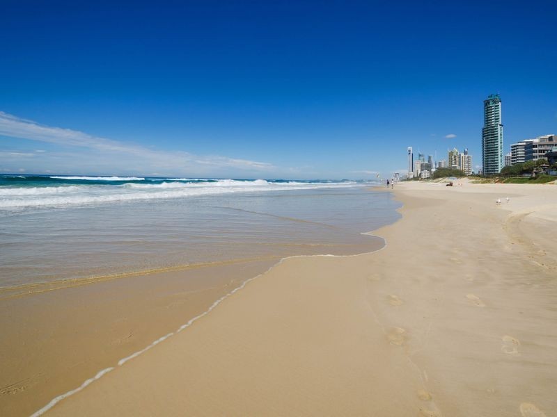 2/10 Thomas Drive, Surfers Paradise QLD 4217