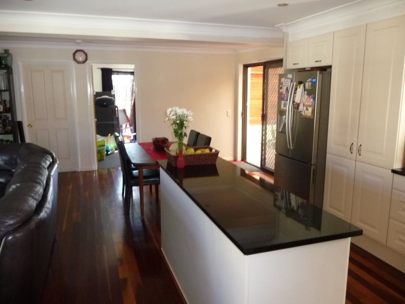 43 Ocean Street, Runaway Bay QLD 4216