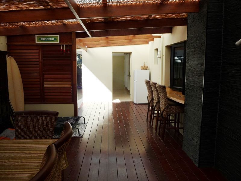 43 Ocean Street, Runaway Bay QLD 4216