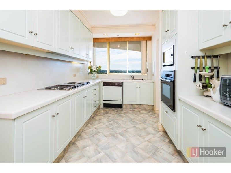 15/19 Oatland Esplanade, Runaway Bay QLD 4216