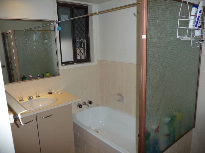 1/7 Jean Street, Labrador QLD 4215